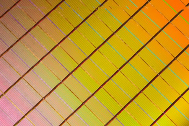 Intel, Micron reveal new 3D XPoint memory technology