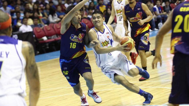 PAYBACK? Kevin Alas delivers the best game of his young PBA career against the team that drafted but traded him. Photo by Nuki Sabio/PBA Images