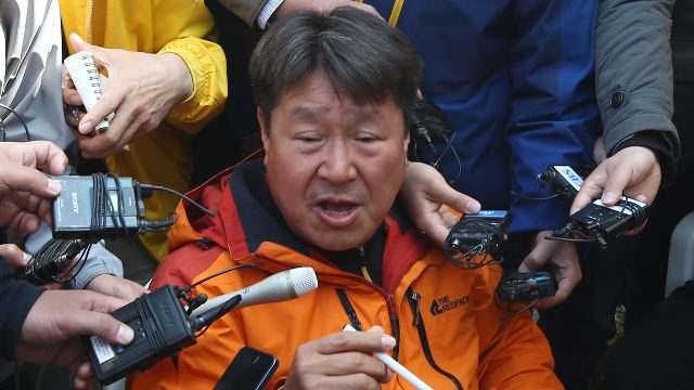 South Korean ferry disaster search enters second week