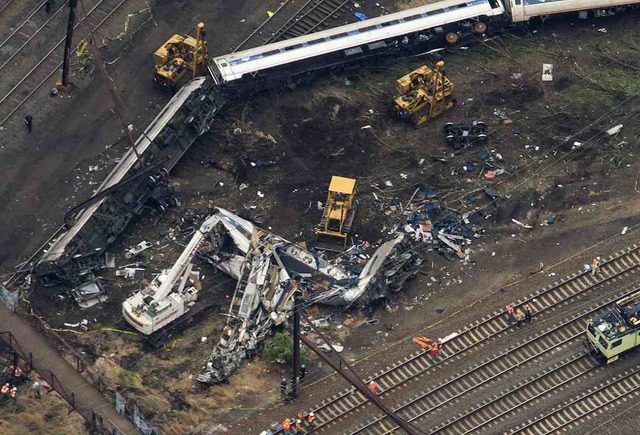 8th victim found dead after US train crash, as probe deepens