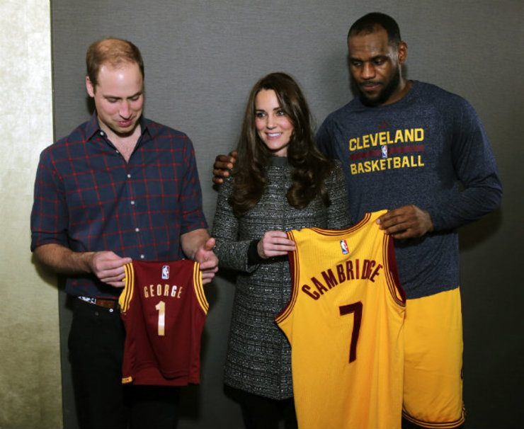PRESENTS FROM THE 'KING'. The Duke and Duchess of Cambridge received gifts from James. Even little Prince George was not forgotten by the 4-time NBA MVP. Photo by Neilson Barnard/EPA