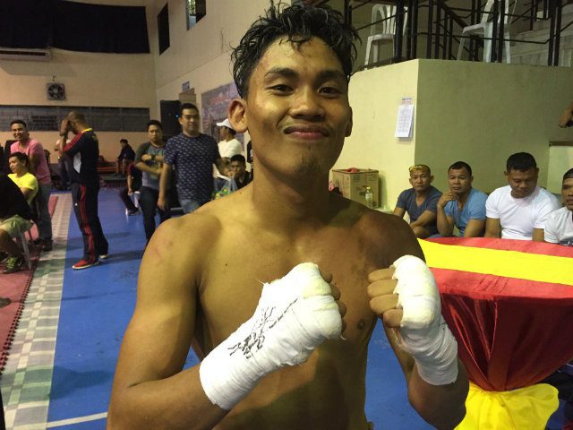 Lolito Sonsona, the cousin of former WBO junior bantamweight champion Marvin Sonsona, returned from two years away from the ring with a unanimous decision win. Photo by Ryan Songalia/Rappler 