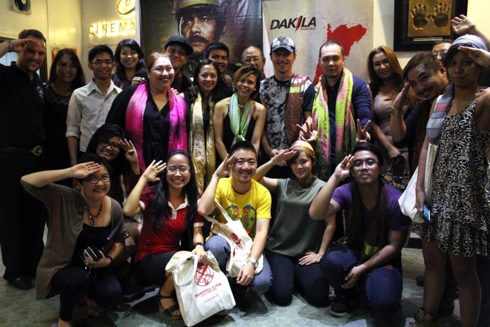 SALUTE. Davao participants of a lecture on Heneral Luna. Photo by Dakila 