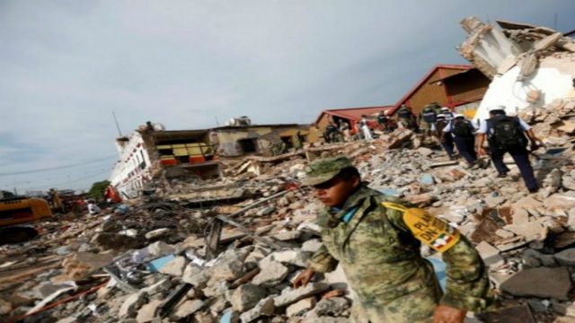 ARSIP FOTO: Foto. Gempa paling dahsyat dalam kurun 85 tahun mengguncang Meksiko menewaskan puluhan orang dan meluluhlantakkan gedung-gedungnya pada 8 September 2017. Foto oleh Antara/Reuters 