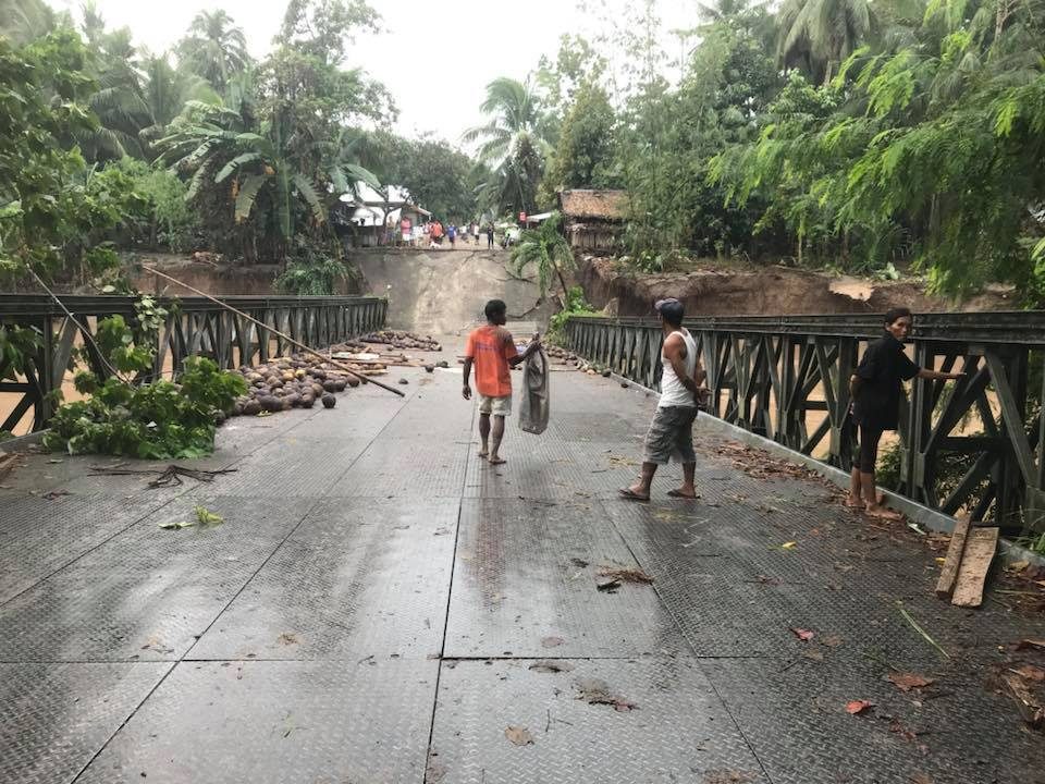 Lanao del Norte in their Facebook page announced that Pinuyak Bridge at Lala, Lanao del Norte is not passable