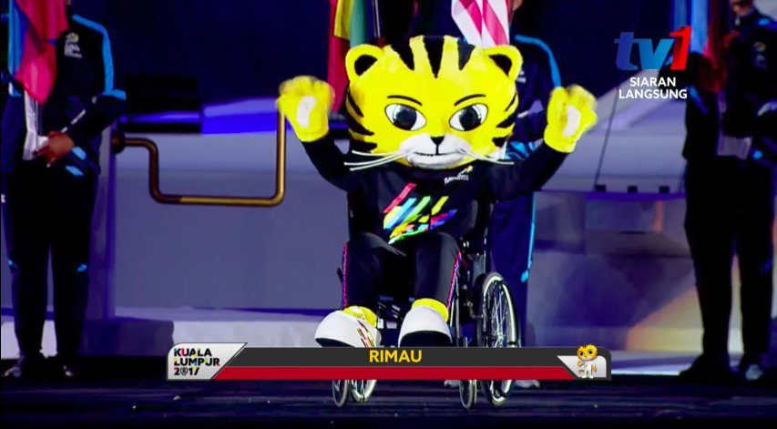 MASKOT. Maskot ASEAN Para Games ke-9, Rimau keluar dengan menggunakan kursi roda. Foto diambil dari screen shot Youtube Kuala Lumpur 2017 