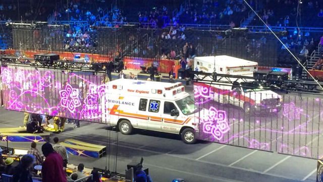 Acrobats seriously injured in US circus fall