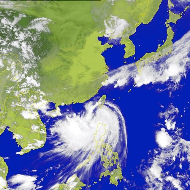 Taiwan braces for tropical storm Fung-Wong