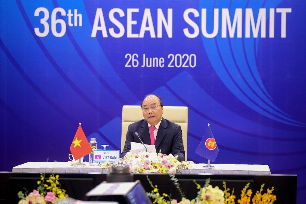 Vietnam warns of economic calamity at ASEAN summit