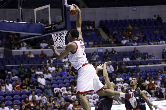 Star soars to 4-0 with lopsided win over Mahindra