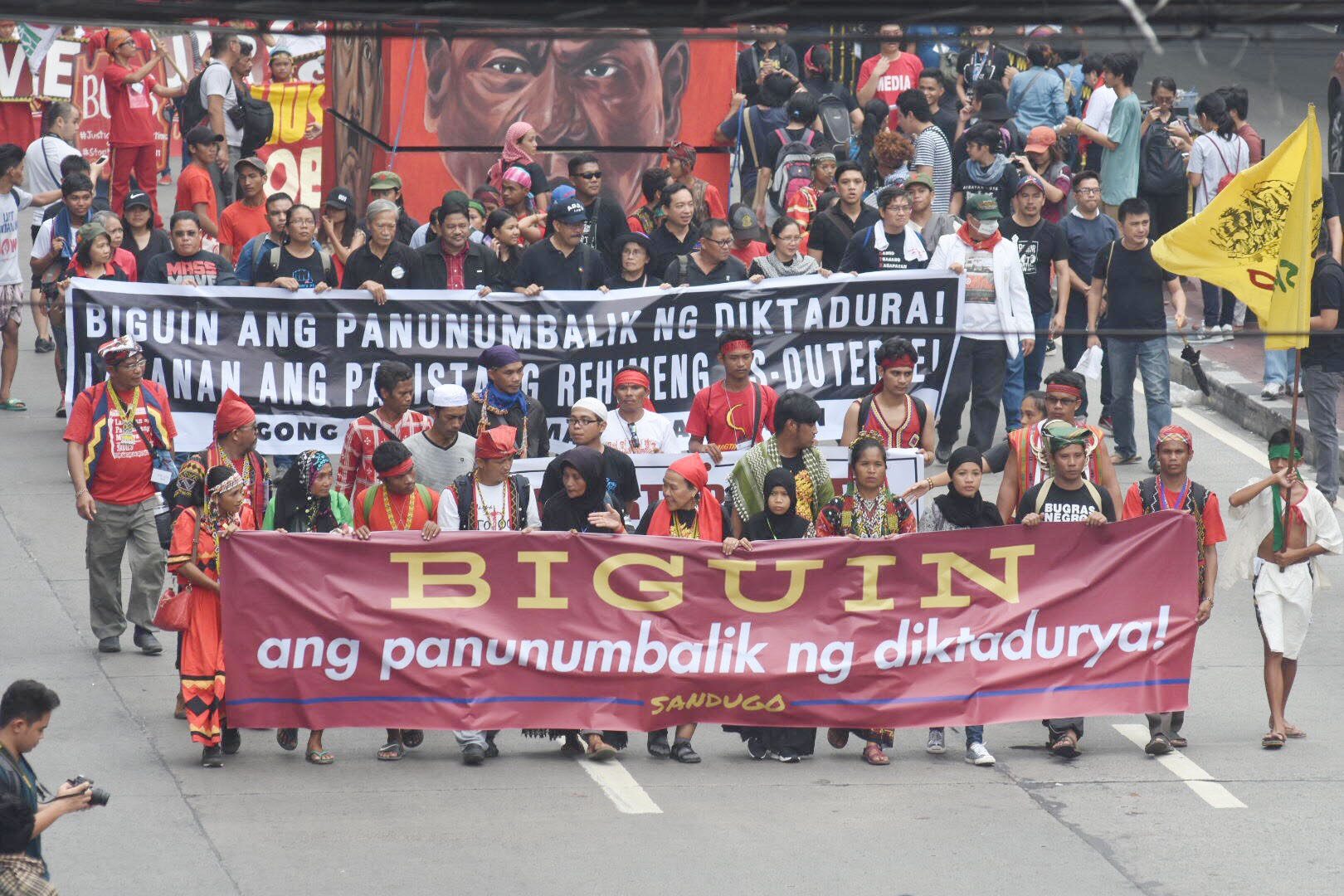 FROM MINDANAO TO MANILA. Members of Sandugo, a coalition of indigenous peoples, march along España in Manila for the Day of Protest on September 21, 2017. Photo by Angie de Silva/Rappler   