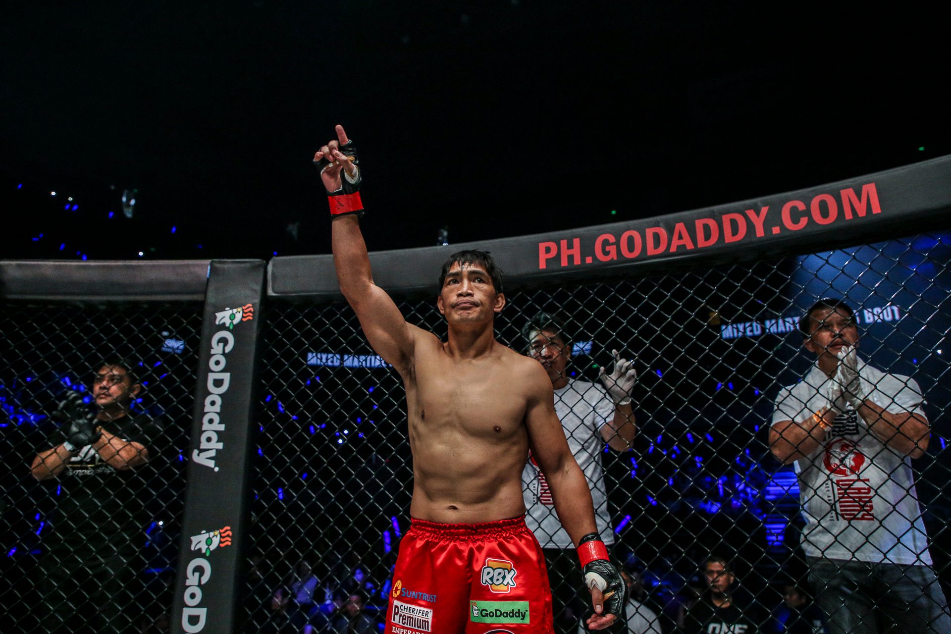 Folayang to face former UFC champion Alvarez in ONE