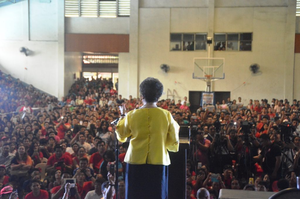 Miriam Santiago: Opponents waiting ‘to buy me out’