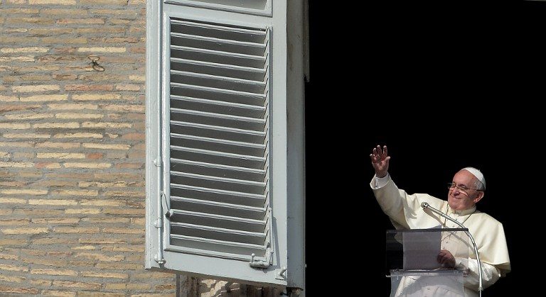 Pope tells bishops to include ‘those on fringes’