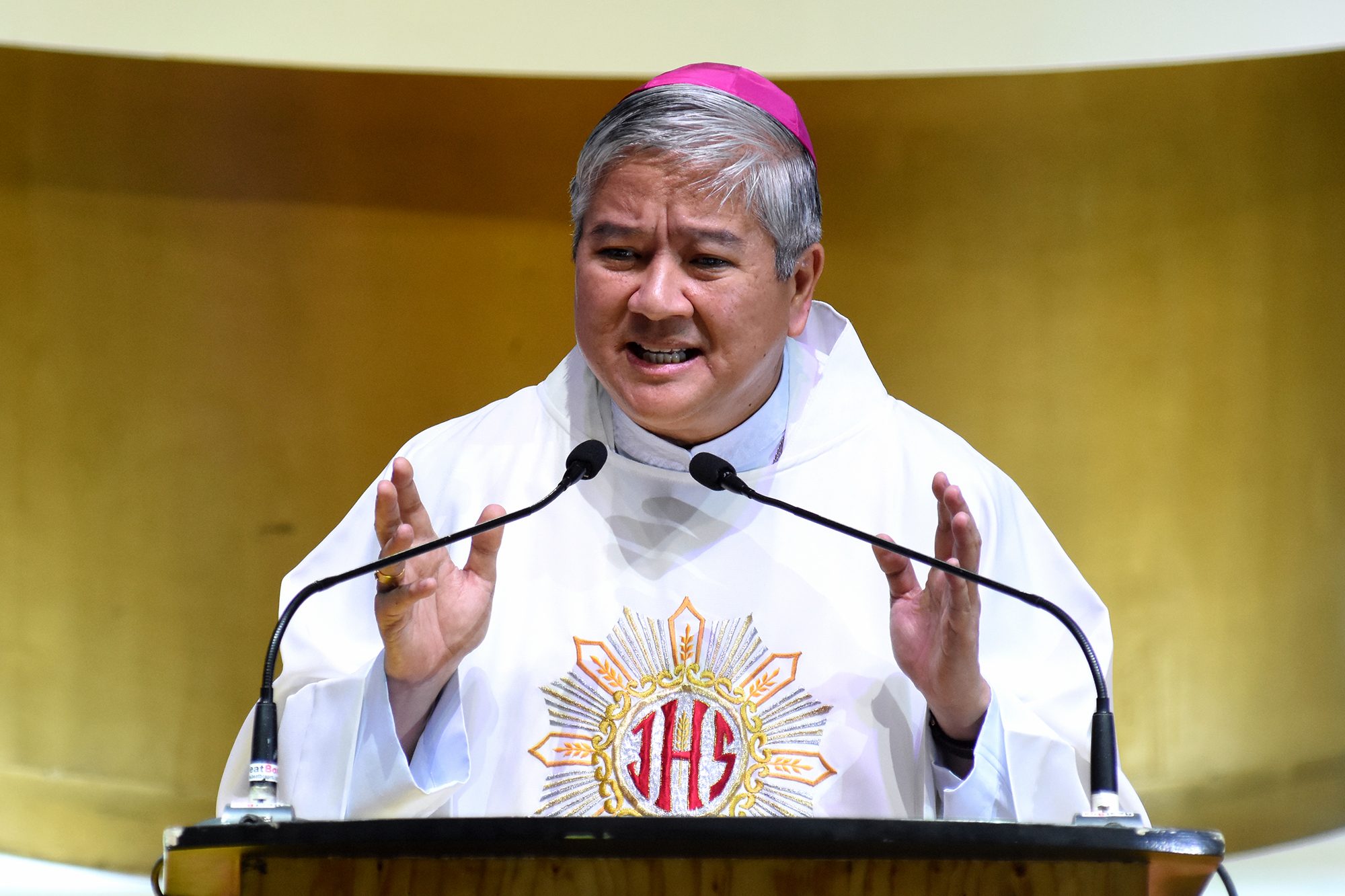 DEATH PENALTY. Lingayen-Dagupan Archbishop Socrates Villegas, president of the Catholic Bishops' Conference of the Philippines, opposes the capital punishment. File photo by Angie de Silva/Rappler  