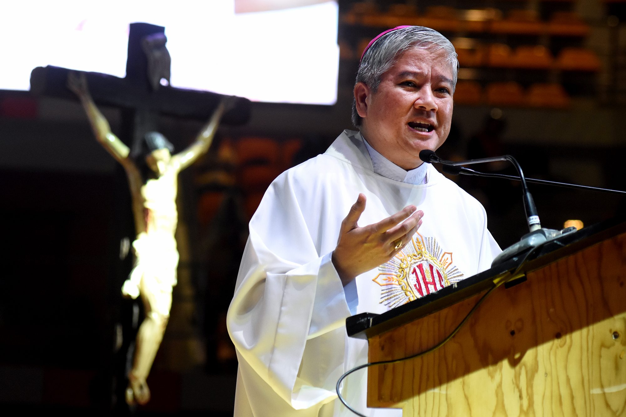 PRO-LIFE. Archbishop Socrates Villegas, president of the Catholic Bishops' Conference of the Philippines, says Philippine bishops oppose the death penalty. File photo by Angie de Silva/Rappler 