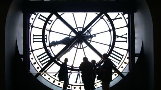 Paris’ Musee d’Orsay drops photography ban