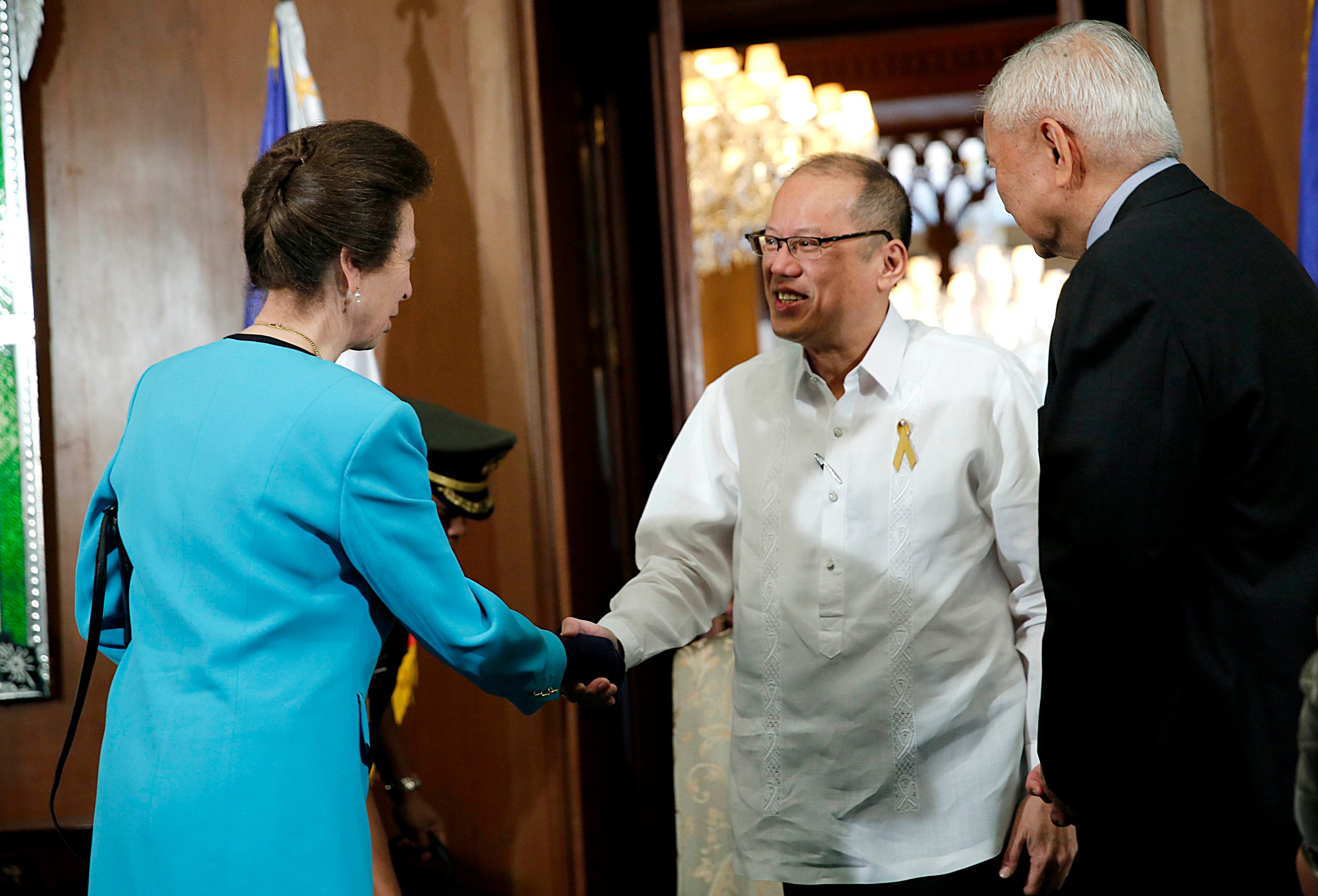 President Benigno S. Aquino III, with Foreign Secretary Albert del Rosario, welcomes Her Royal Highness Princess Anne, to Malacañang Palace on Tuesday, March 17, 2015. Photo by Gil Nartea/Malacañang Photo Bureau)     
