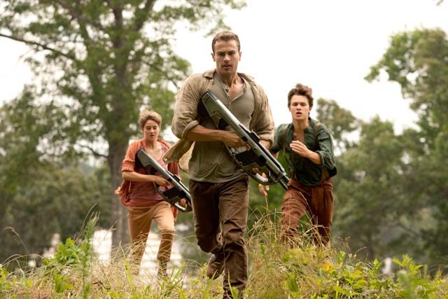 ‘Insurgent’ Review: Dull beyond recognition