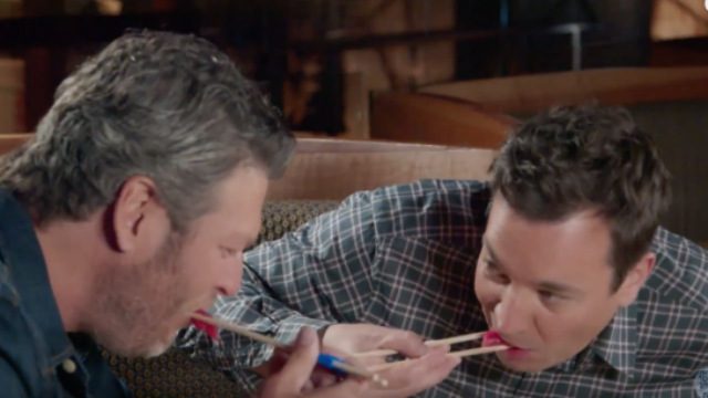SUSHI ADVENTURE. Blake Shelton and Jimmy Fallon eat sushi together on 'The Tonight Show Starring Jimmy Fallon.' Screengrab from YouTube/The Tonight Show Starring Jimmy Fallon 