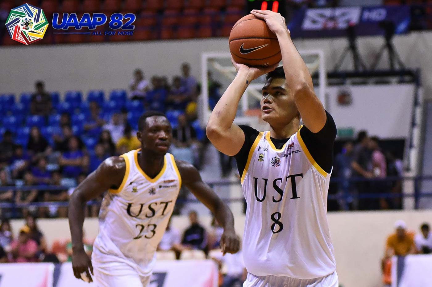 HOT SURPRISE. UST coach Aldin Ayo on Sherwin Concepcion, who fired all of his 12 points from three-point range: 'Maganda na yung mga rookies namin they are introducing themselves one by one.' Photo release