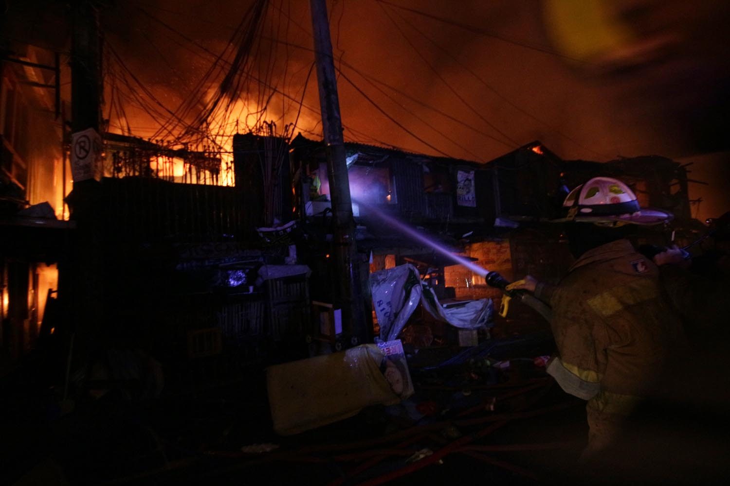 1,000 families displaced by fire in Quezon City