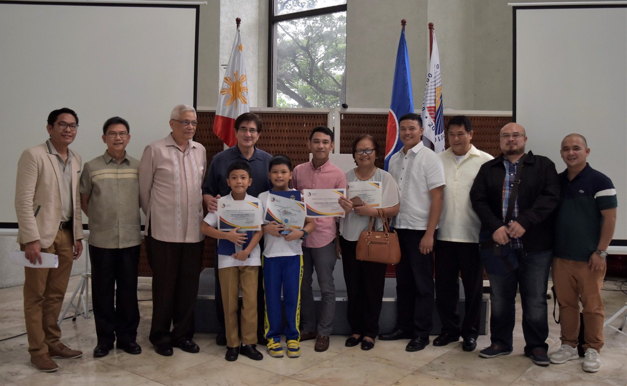 COURTESY CALL. The winning students pay a courtesy call on Secretary Gregorio Honasan and DICT executives. Photo from DICT
 