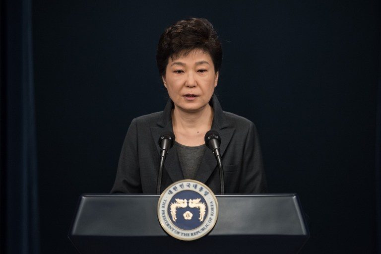 South Korea prosecutors bid to question Park over scandal