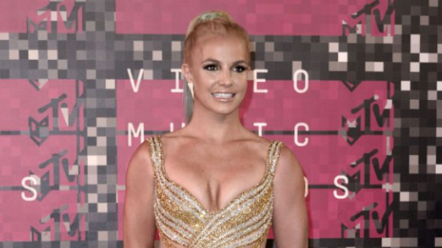 WATCH: Britney Spears dances to Adele’s ‘Hello’