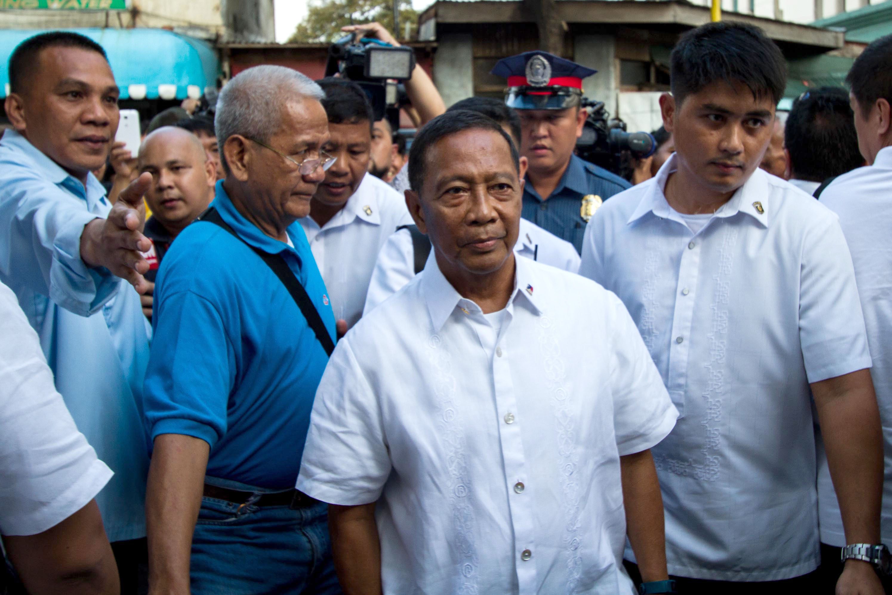 BINAY VS PNP. The PNP says Vice President Jejomar instigated an confrontation between the police and his security forces. File photo by Mark Saludes/Rappler  