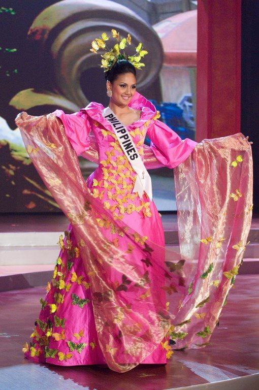 VIETNAM COMPETITION. Miss Philippines Jennifer Barrientos poses in her national costume during a taping for the upcoming Miss Universe Competition in Nha Trang, Vietnam on July 10, 2008.  File photo Darren Decker/Miss Universe Organization/AFP  