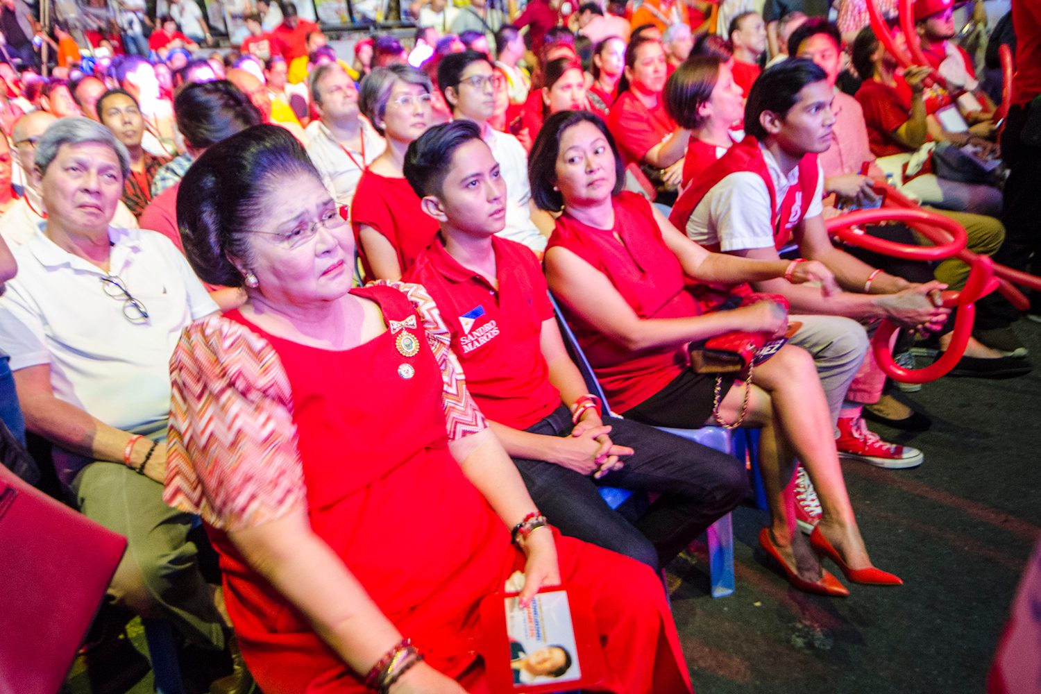 FAMILY FIRST. Former First Lady Imelda Marcos and family members at Senator Bongbong Marcos' rally in Mandaluyong. Photo by Rob Reyes/ Rappler   