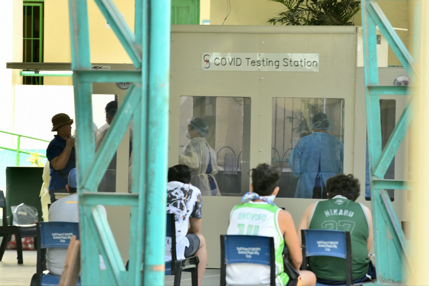 TESTING HUBS. Cavite's testing hubs can accommodate up to 30 cases a day. Photo by Dennis Abrina  