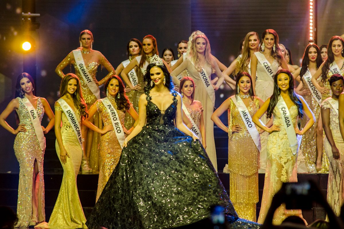 FINAL WALK. Miss Intercontinental 2017 Veronica Salas walks for the last time as queen. 