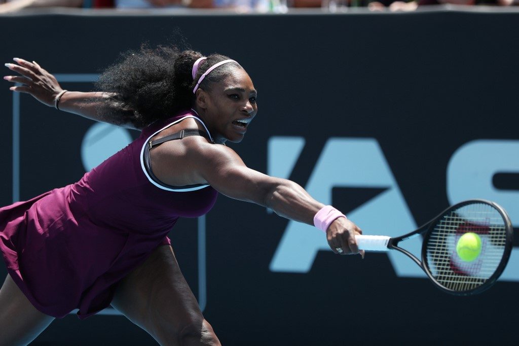 Serena, Wozniacki march into Auckland semis