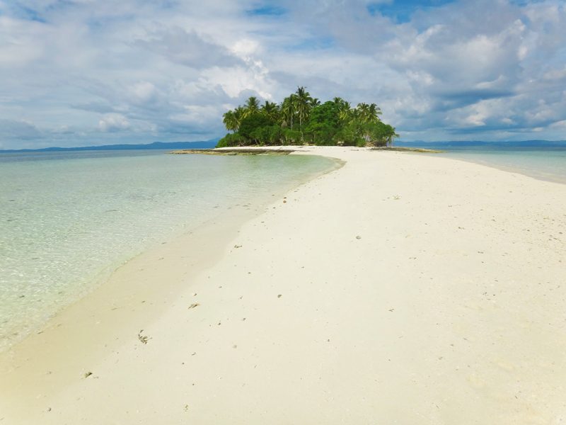 KALANGGAMAN. The island remains beautiful with its white sandbars. Photo by Rhea Claire Madarang/Rappler 