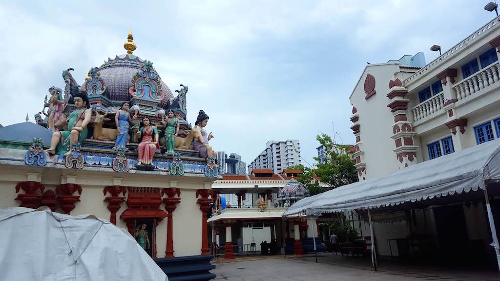 SRI MARIAMMAN TEMPLE. The oldest Hindu temple in Singapore is located in the Chinatown District. 