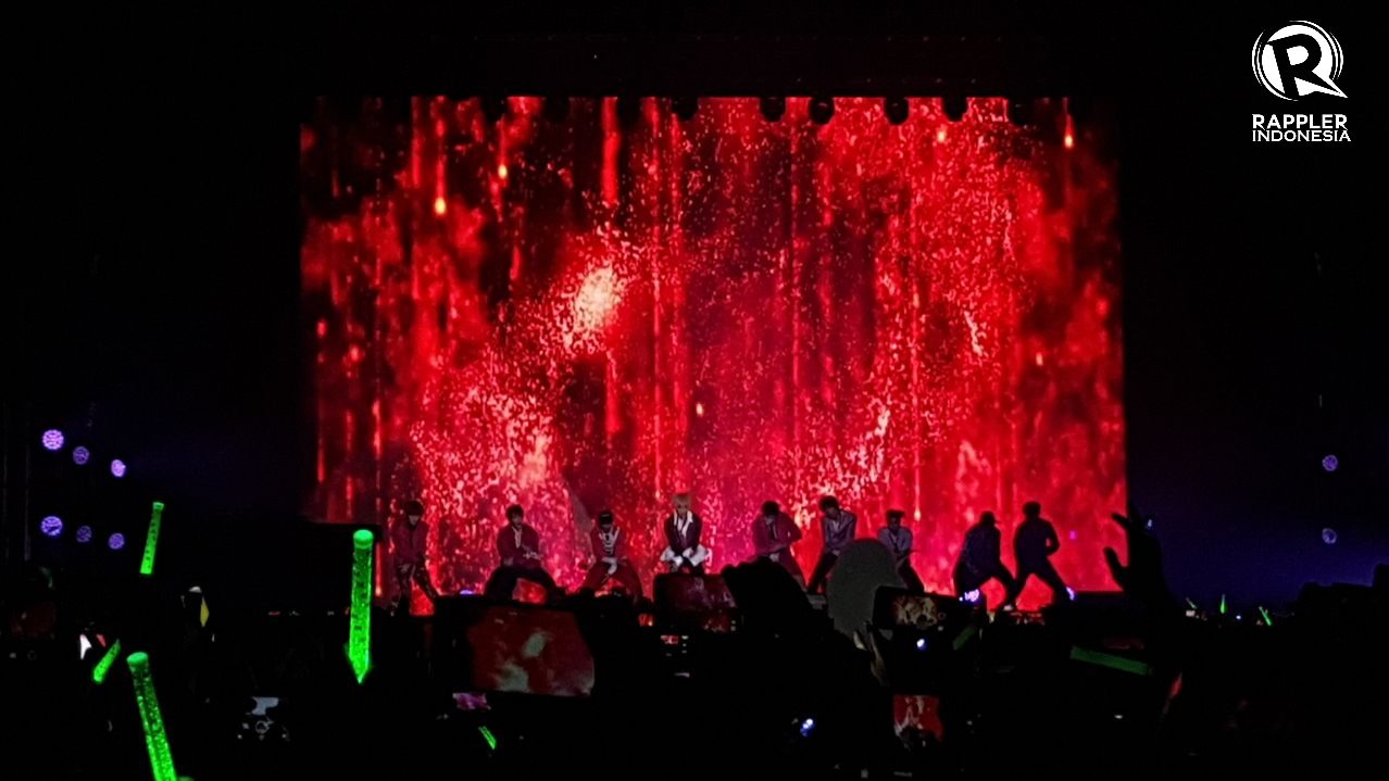 KPOP. Penampilan penuh semangat dari boyband kpop NCT 127 membakar semangat para penonton di 'Spotify on Stage' pada Rabu, 9 Agustus. Foto oleh Sakinah Ummu Haniy/Rappler  