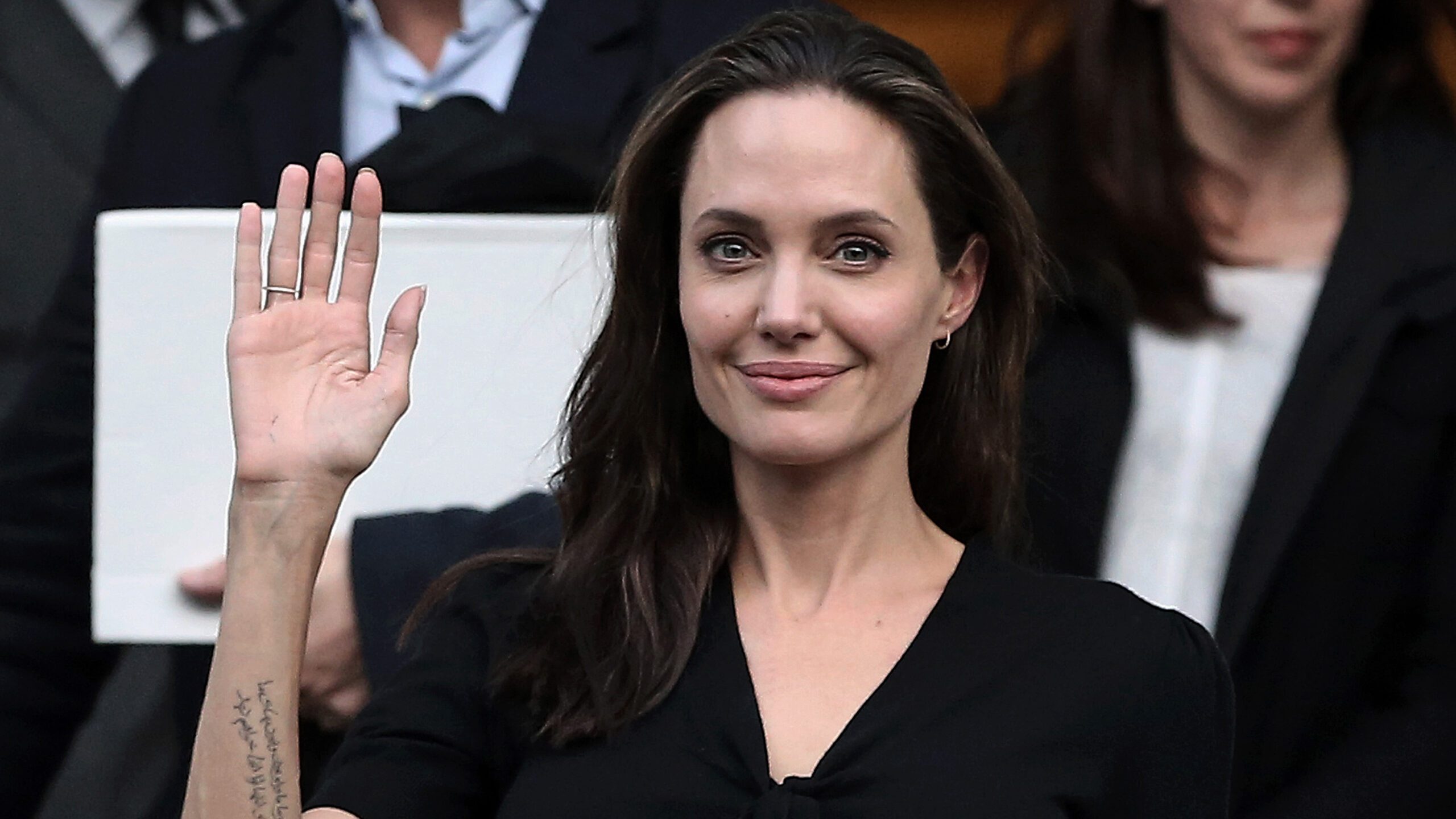 Migrant crisis needs generosity, not fear – Angelina Jolie Pitt