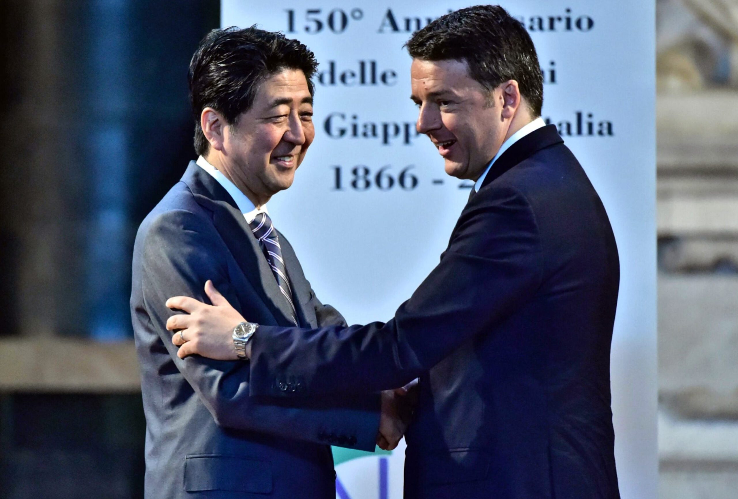 Italy, Japan urge G7 to spend for growth