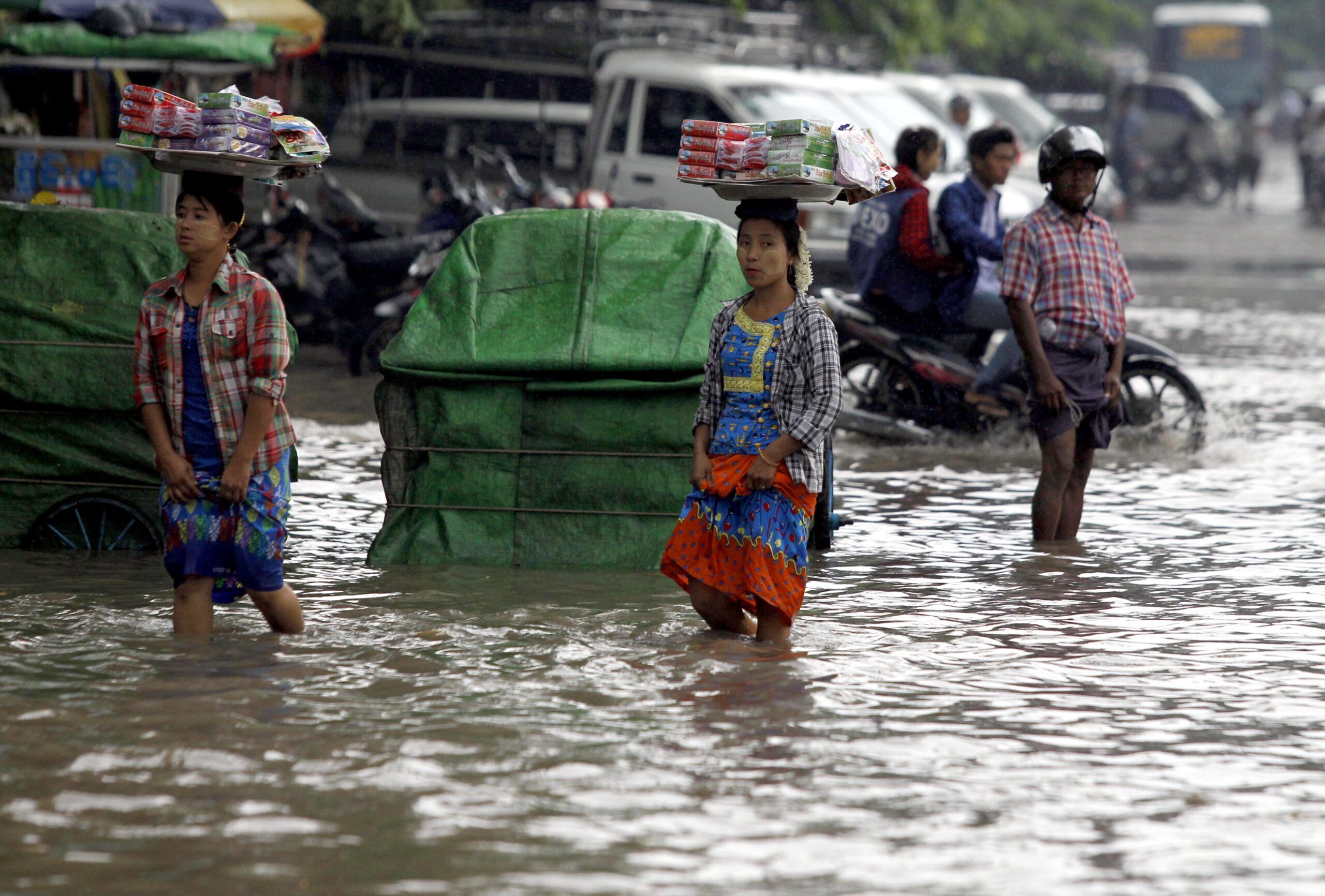 Floods, political change hamper Myanmar growth – World Bank