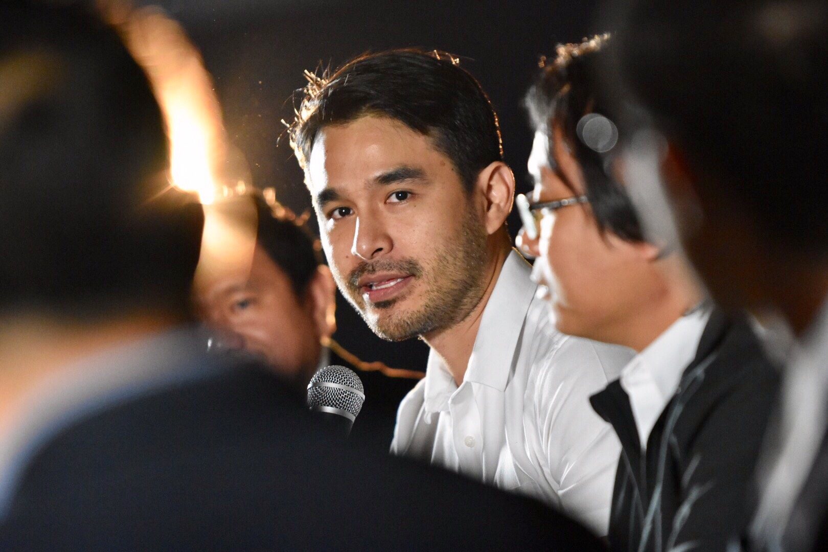 CLIMATE ACTION. Award-winning ABS-CBN journalist Atom Araullo suggests that climate action is not just a moral choice but also the most sensible in the face of global warming. Photo by Leanne Jazul/Rappler
    