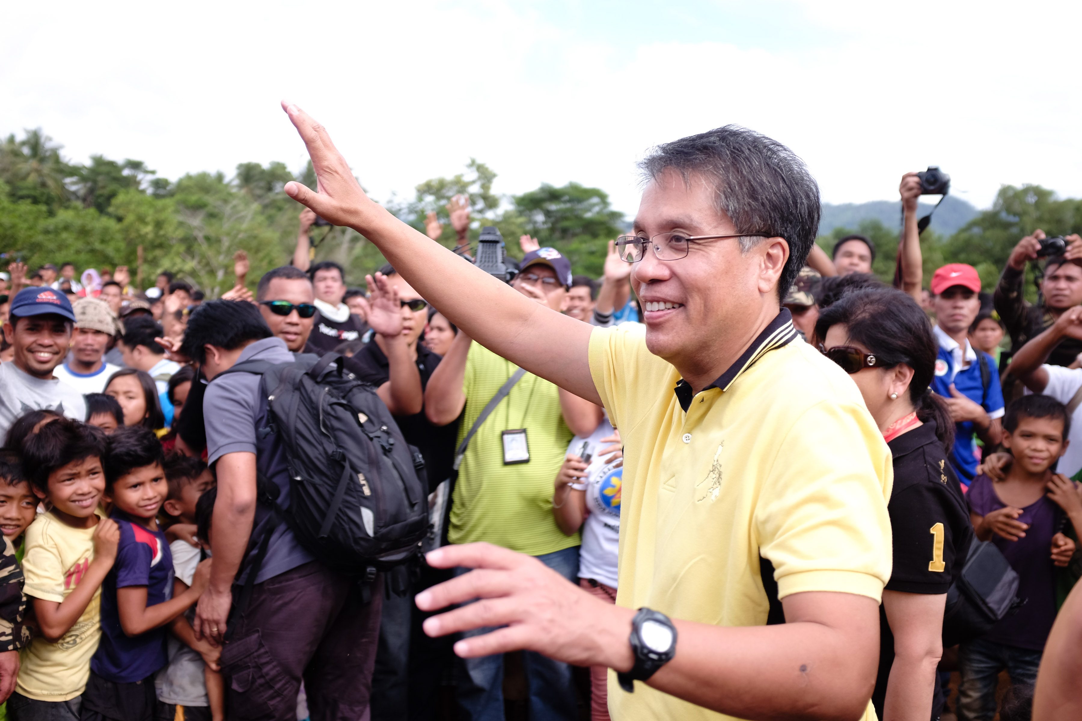 THE PRESIDENT'S CHOICE. Mar Roxas on the campaign trail. File photo by Rappler 