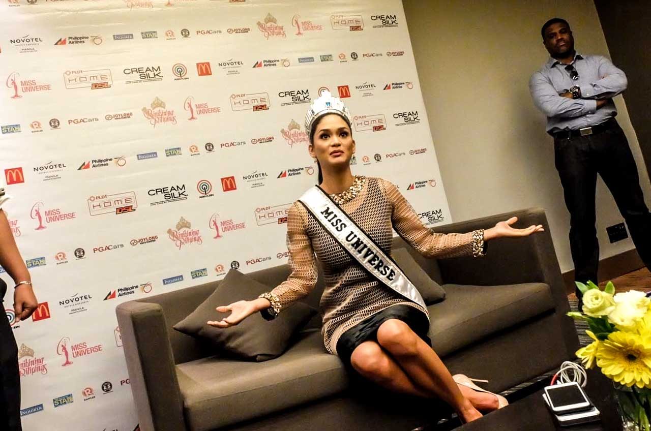 Pia wearing Albert Andrada during the press conference. Photo by Alecs Ongcal/Rappler 