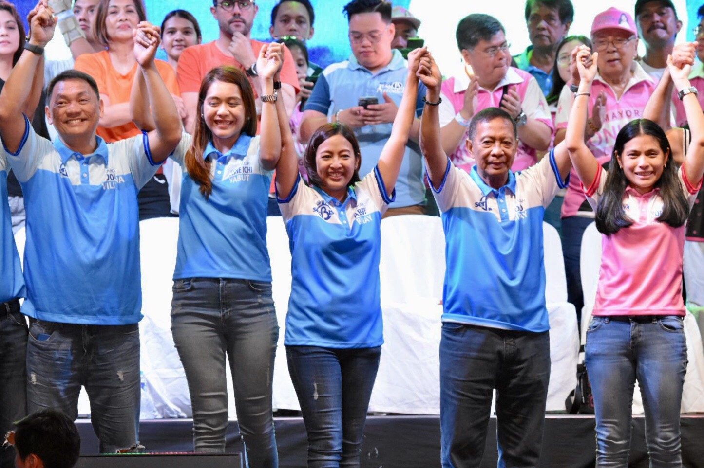 ABBY'S ALLIES. The Binays raise the hands of their candidates under the Team Performance slate.  