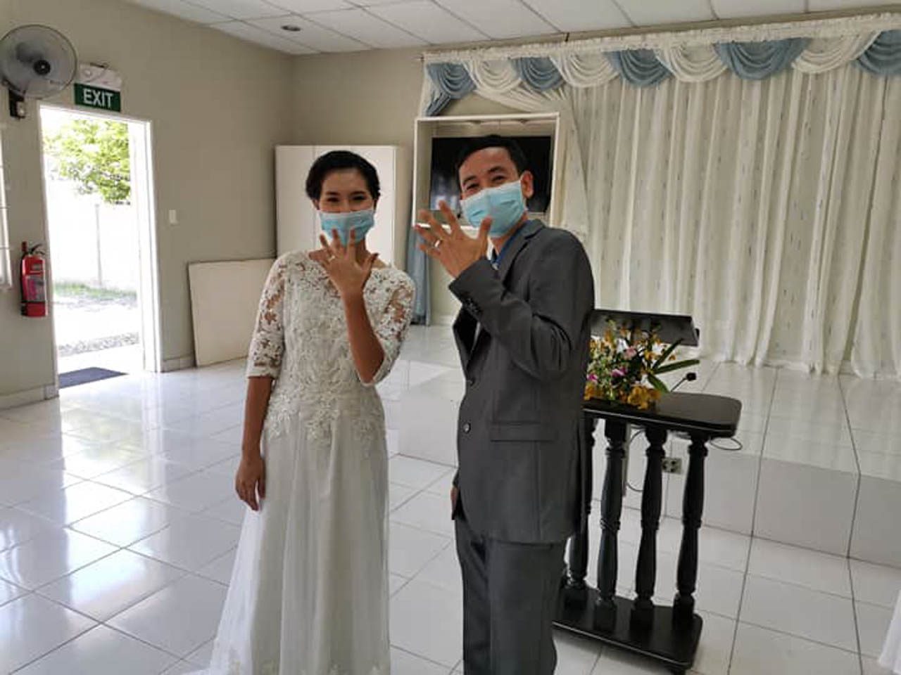 ‘Love never fails’: Pangasinan couple exchange wedding vows despite lockdown