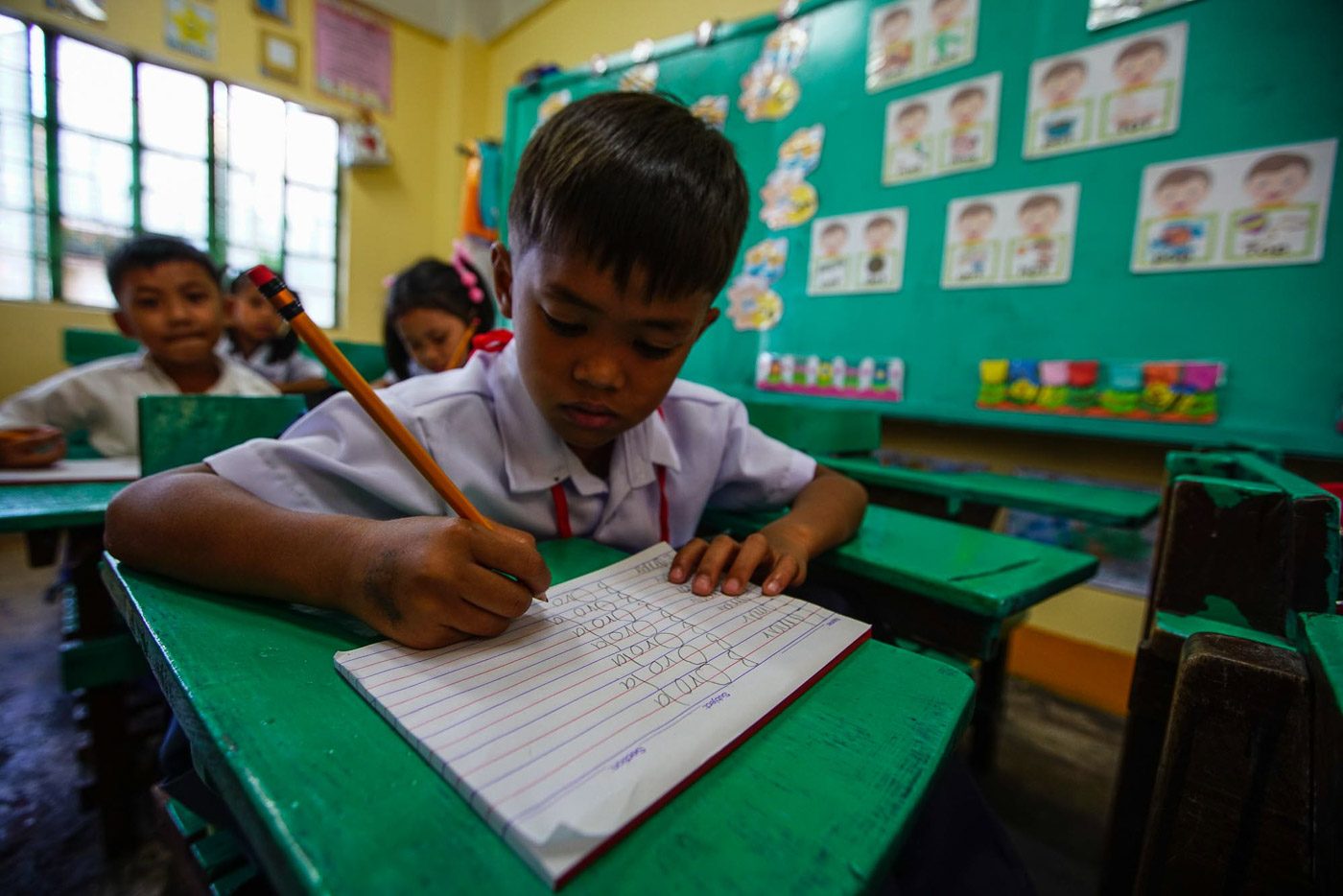 No one left out: Schools required to provide neutral desks for students
