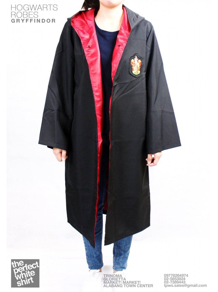 Gryffindor academic robe from The Perfect White Shirt Glorietta 3, Makati (P1,000) 
