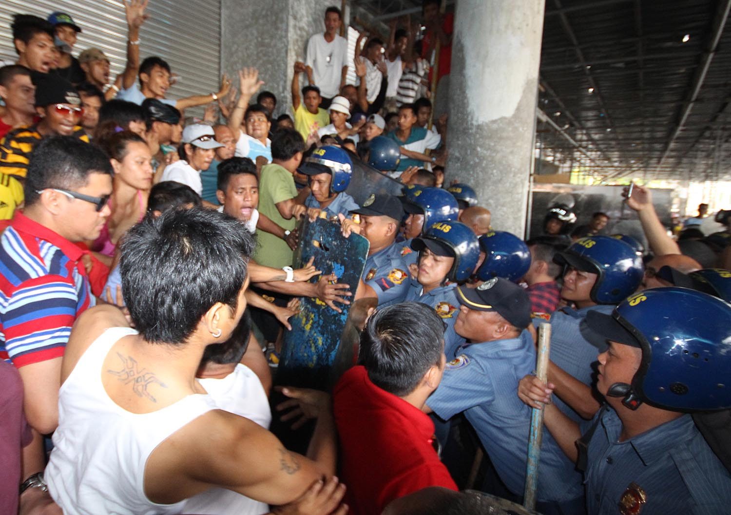 VP’s camp: Jamias’ men roughed up Binay supporters in Makati