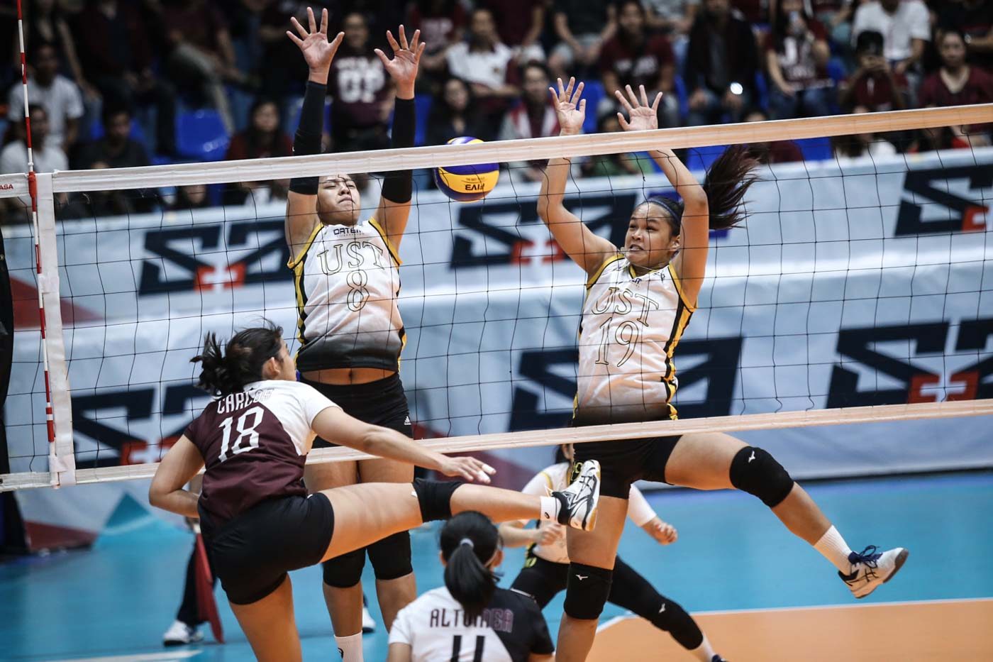 WATCH: UST Golden Tigresses step up their swag game